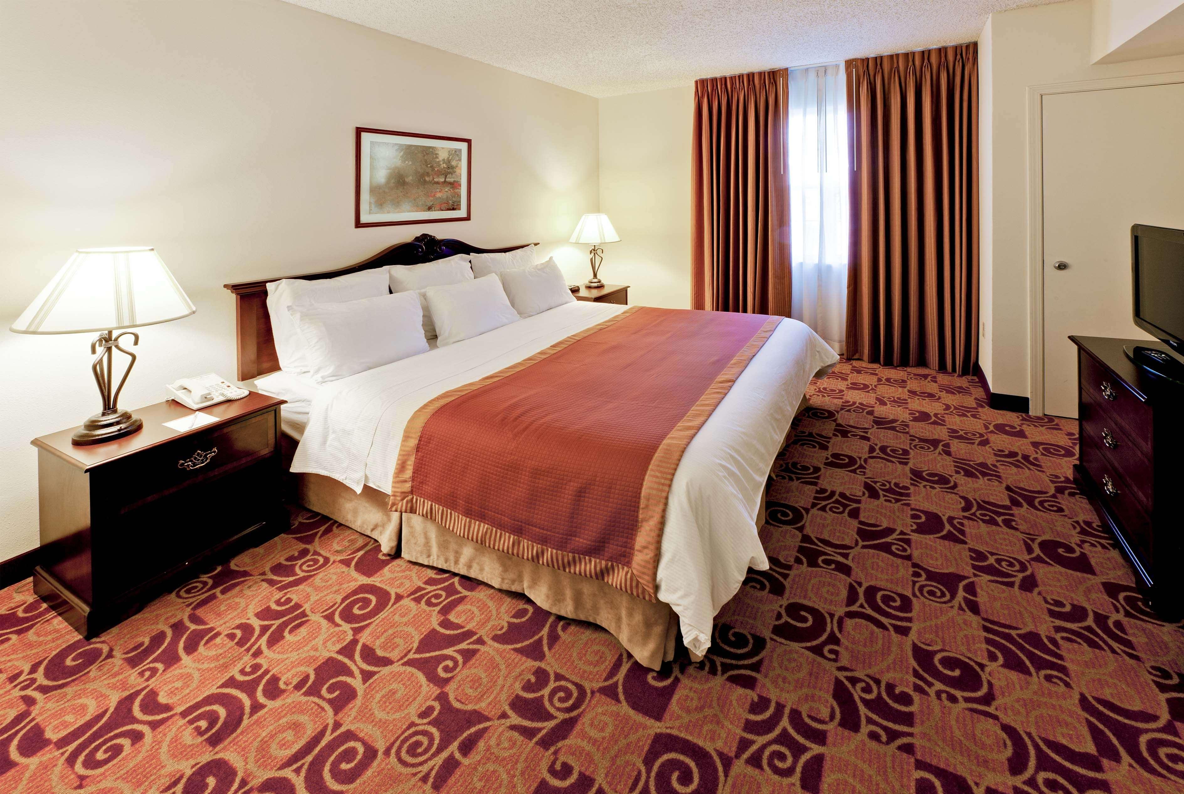 Hawthorn Suites By Wyndham Louisville East Extérieur photo