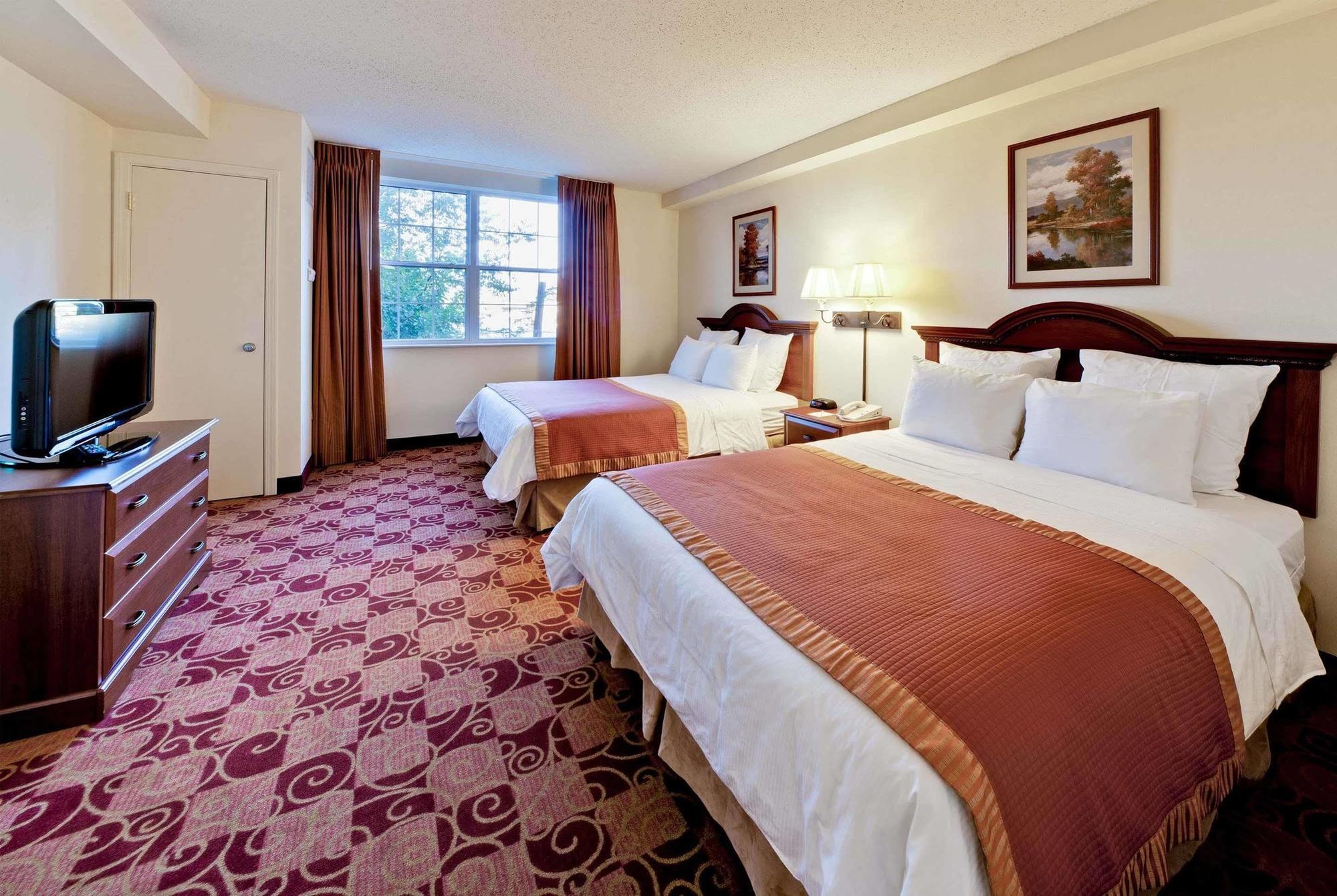 Hawthorn Suites By Wyndham Louisville East Extérieur photo